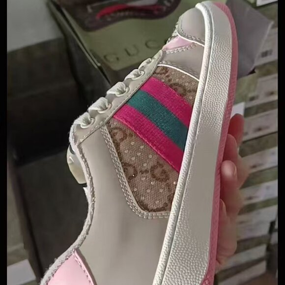 Gucci Women's Beige and Pink Flats with Signature Stripe - Picture 6 of 6